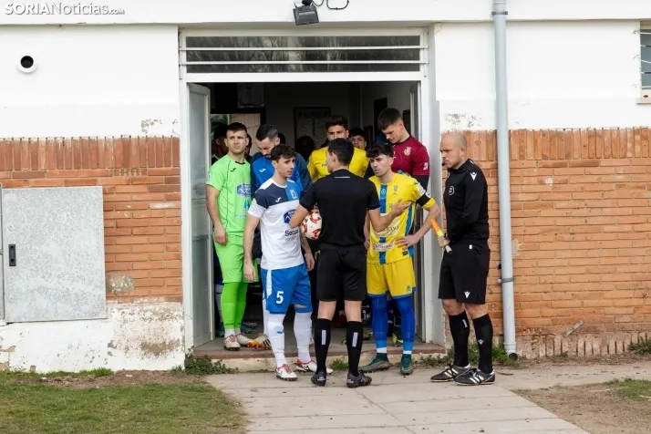 S.D. Almazán vs Arandina./ Viksar Fotografía
