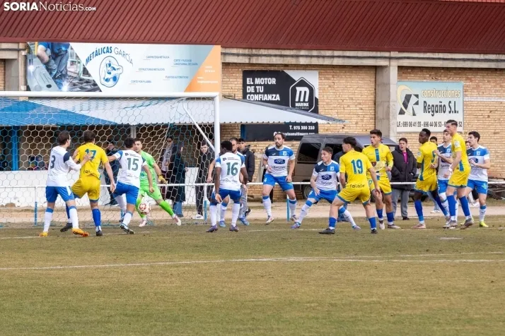 S.D. Almazán vs Arandina./ Viksar Fotografía