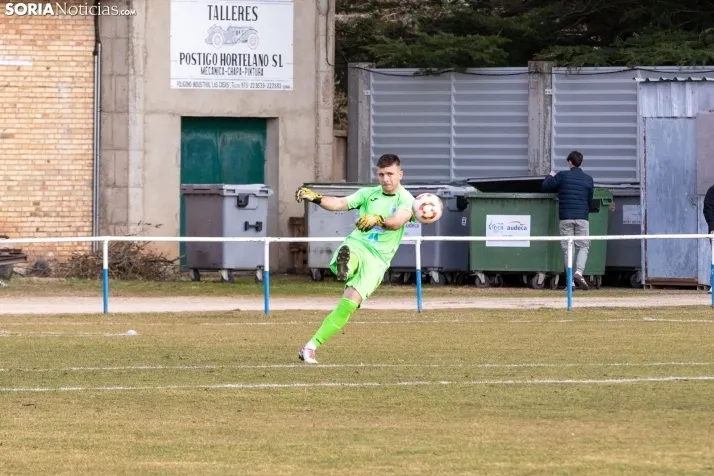 S.D. Almazán vs Arandina./ Viksar Fotografía