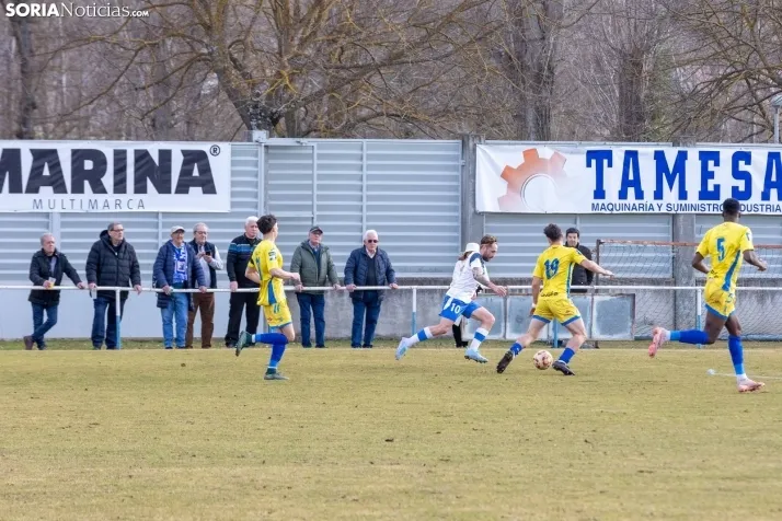 S.D. Almazán vs Arandina./ Viksar Fotografía