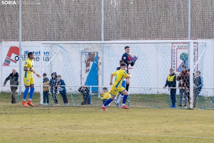 S.D. Almazán vs Arandina./ Viksar Fotografía