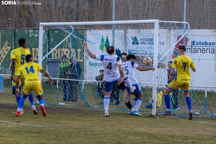 S.D. Almazán vs Arandina./ Viksar Fotografía
