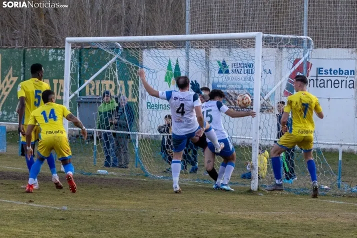 S.D. Almazán vs Arandina./ Viksar Fotografía