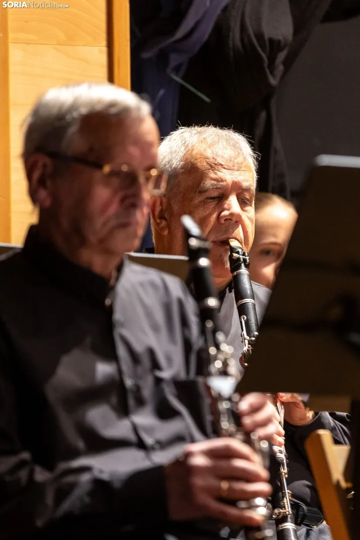 EN FOTOS | La Banda de M&uacute;sica de Almaz&aacute;n cautiva al p&uacute;blico con su concierto &lsquo;M&uac