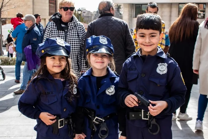 GALER&Iacute;A | Cabezudos, disfraces y chiquiller&iacute;a, obligados ingredientes para el carnaval de Soria 