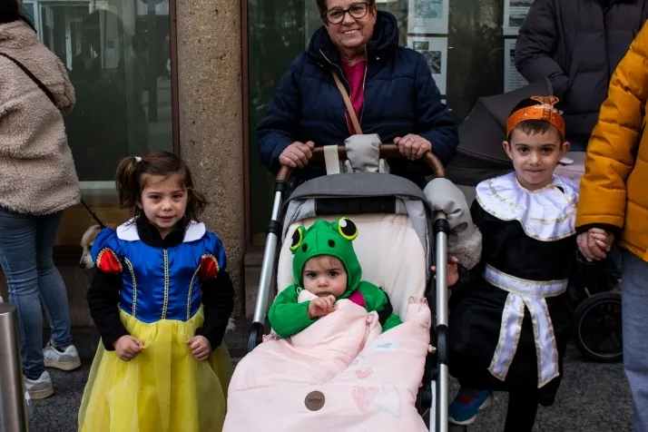 GALER&Iacute;A | Cabezudos, disfraces y chiquiller&iacute;a, obligados ingredientes para el carnaval de Soria 