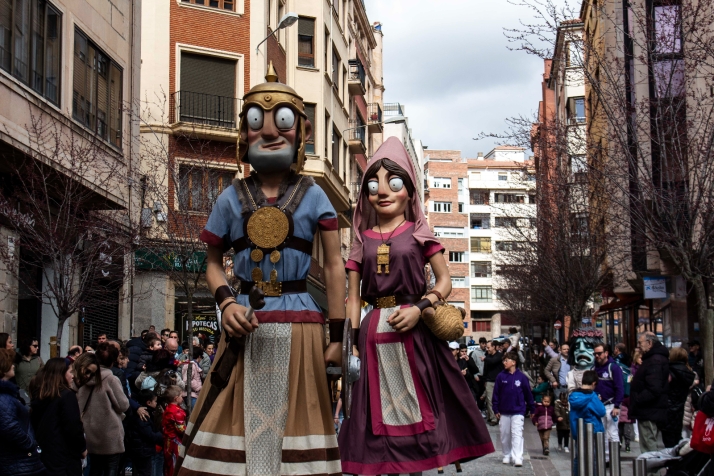 GALER&Iacute;A | Cabezudos, disfraces y chiquiller&iacute;a, obligados ingredientes para el carnaval de Soria 