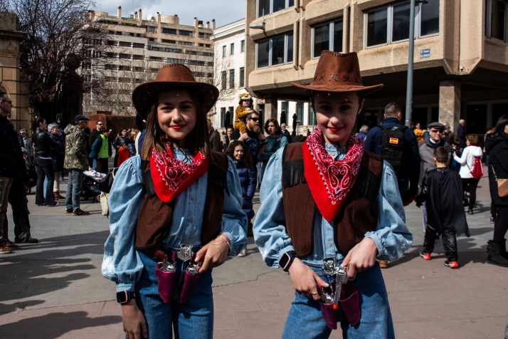 GALER&Iacute;A | Cabezudos, disfraces y chiquiller&iacute;a, obligados ingredientes para el carnaval de Soria 