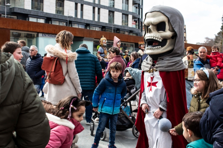 GALER&Iacute;A | Cabezudos, disfraces y chiquiller&iacute;a, obligados ingredientes para el carnaval de Soria 