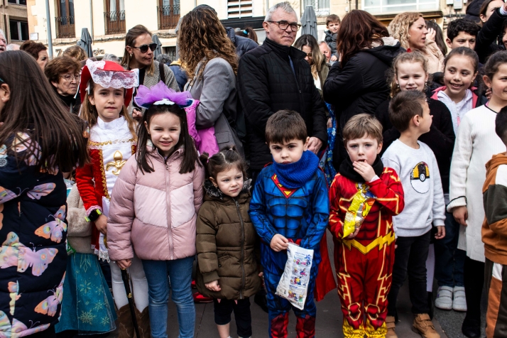 GALER&Iacute;A | Cabezudos, disfraces y chiquiller&iacute;a, obligados ingredientes para el carnaval de Soria 