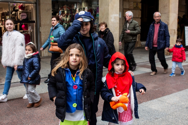 GALER&Iacute;A | Cabezudos, disfraces y chiquiller&iacute;a, obligados ingredientes para el carnaval de Soria 