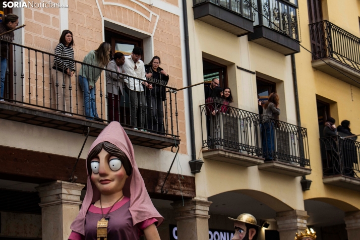 GALER&Iacute;A | Cabezudos, disfraces y chiquiller&iacute;a, obligados ingredientes para el carnaval de Soria 