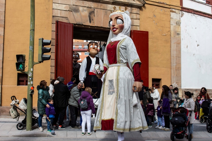 GALER&Iacute;A | Cabezudos, disfraces y chiquiller&iacute;a, obligados ingredientes para el carnaval de Soria 