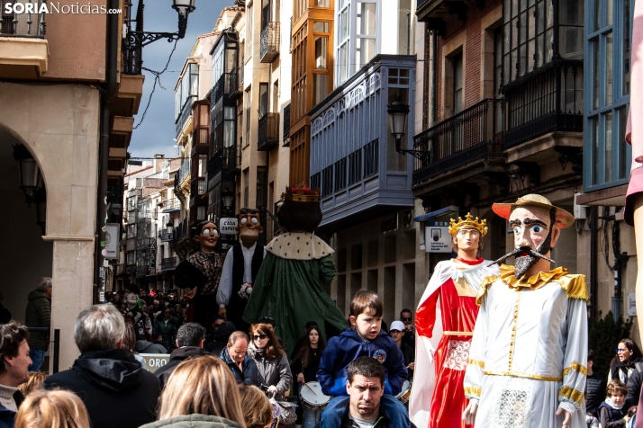 GALER&Iacute;A | Cabezudos, disfraces y chiquiller&iacute;a, obligados ingredientes para el carnaval de Soria 