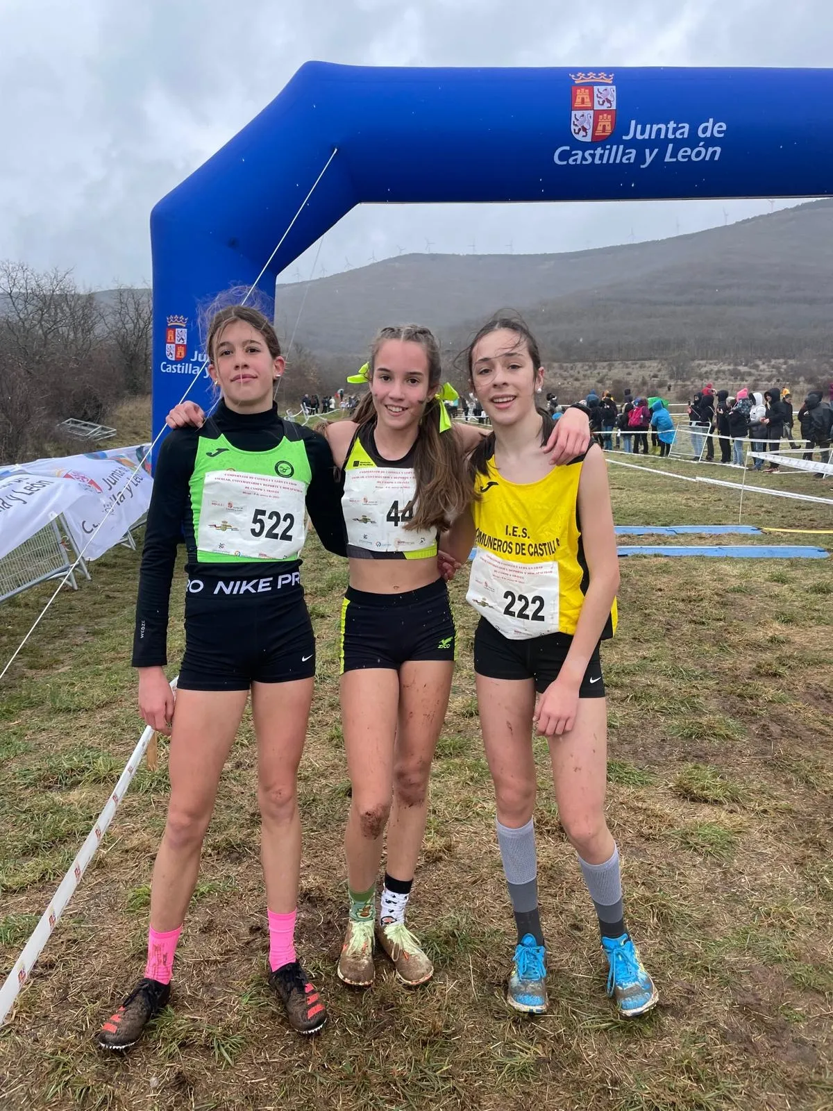 Foto 2 - La lluvia y el viento no frenan el esp&iacute;ritu competitivo en el Regional de cross en &Oacute;lvega