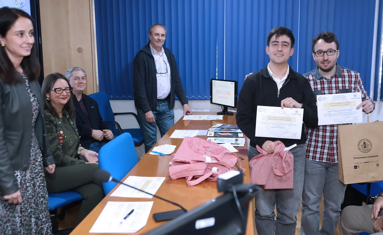 Una imagen de la entrega de premios y diplomas. /UVa