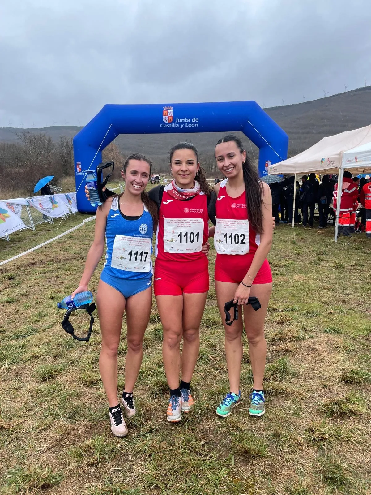 Foto 8 - La lluvia y el viento no frenan el esp&iacute;ritu competitivo en el Regional de cross en &Oacute;lvega