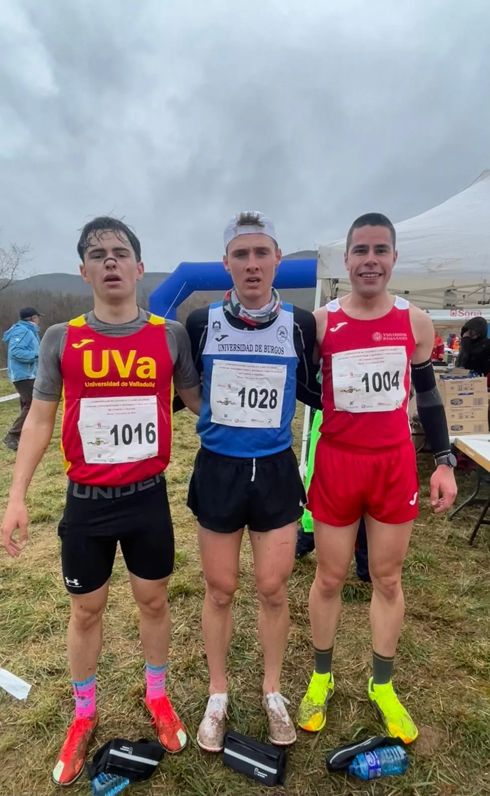 Foto 7 - La lluvia y el viento no frenan el esp&iacute;ritu competitivo en el Regional de cross en &Oacute;lvega