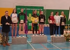 Foto 4 - Daniela Corch&oacute;n y Jimena Ayll&oacute;n brillan en el Master Nacional de Tordesillas