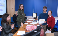 Una imagen de la entrega de premios y diplomas. /UVa