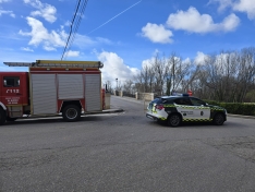 Foto 3 - Cortada la N-110 a su paso por San Esteban debido al desprendimiento de parte del puente