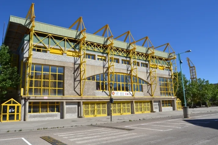 Estadio Municipal de Deporte 'Los Pajaritos'.