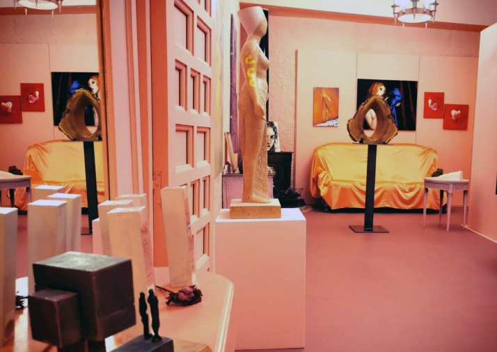 La Maison D Eros celebra el Día de la Mujer con una tertulia fotográfica 