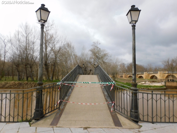 GALER&Iacute;A | As&iacute; est&aacute; el puente de San Esteban tras la ca&iacute;da de uno de sus aleros: ho