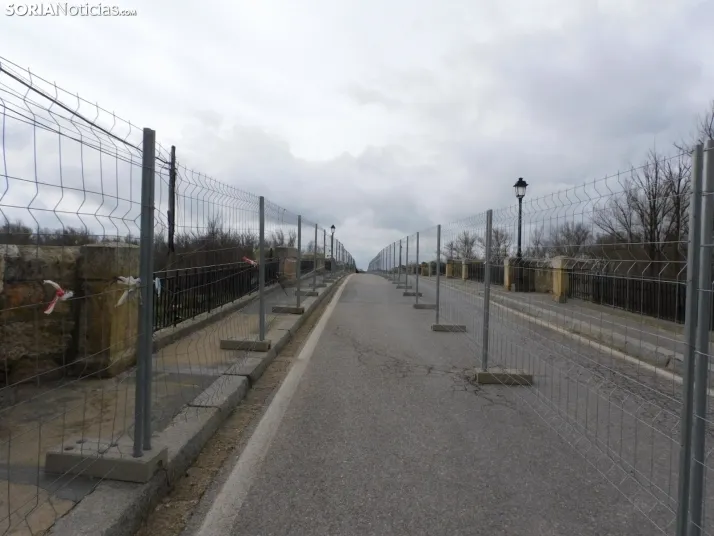 GALER&Iacute;A | As&iacute; est&aacute; el puente de San Esteban tras la ca&iacute;da de uno de sus aleros: ho