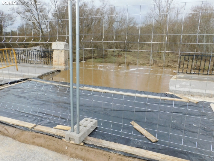 GALER&Iacute;A | As&iacute; est&aacute; el puente de San Esteban tras la ca&iacute;da de uno de sus aleros: ho