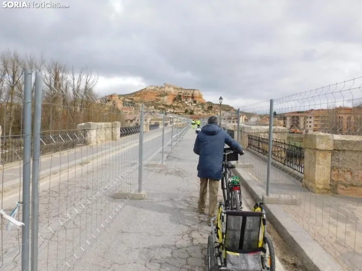 GALER&Iacute;A | As&iacute; est&aacute; el puente de San Esteban tras la ca&iacute;da de uno de sus aleros: ho