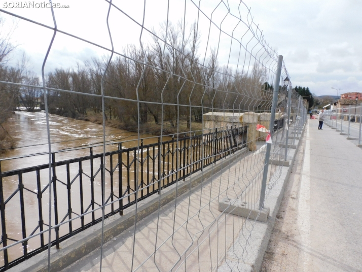 GALER&Iacute;A | As&iacute; est&aacute; el puente de San Esteban tras la ca&iacute;da de uno de sus aleros: ho