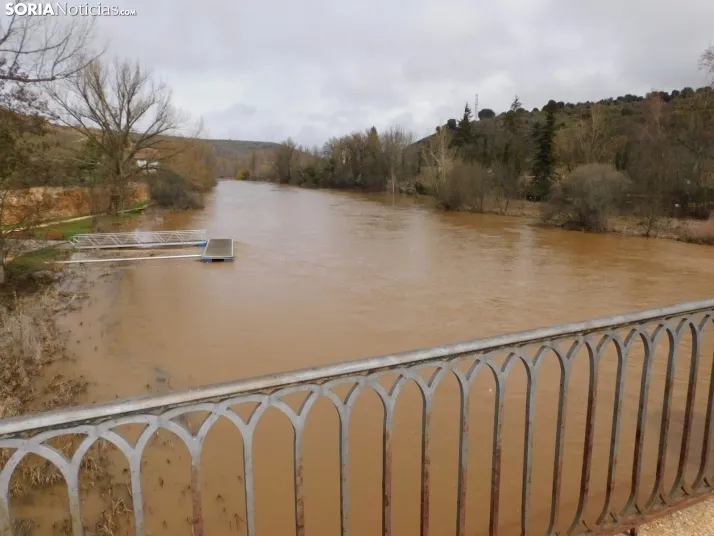 En im&aacute;genes: Espectacular crecida del Duero a su paso por Soria