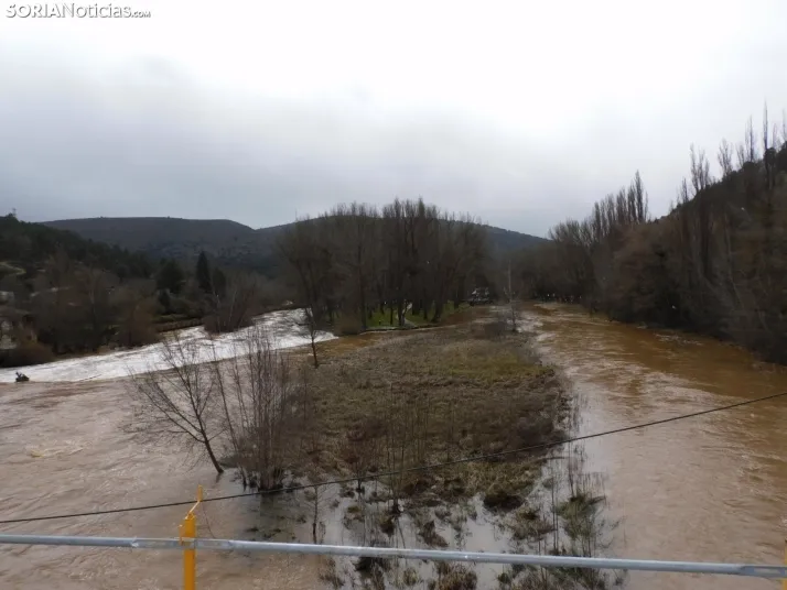 En im&aacute;genes: Espectacular crecida del Duero a su paso por Soria
