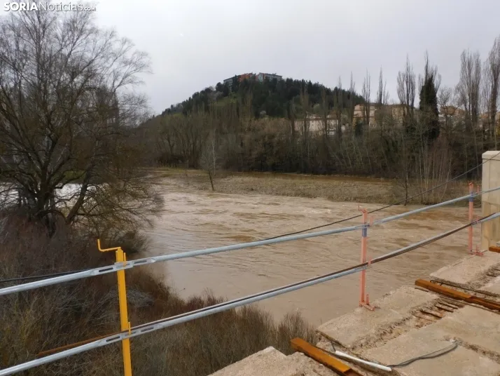 En im&aacute;genes: Espectacular crecida del Duero a su paso por Soria
