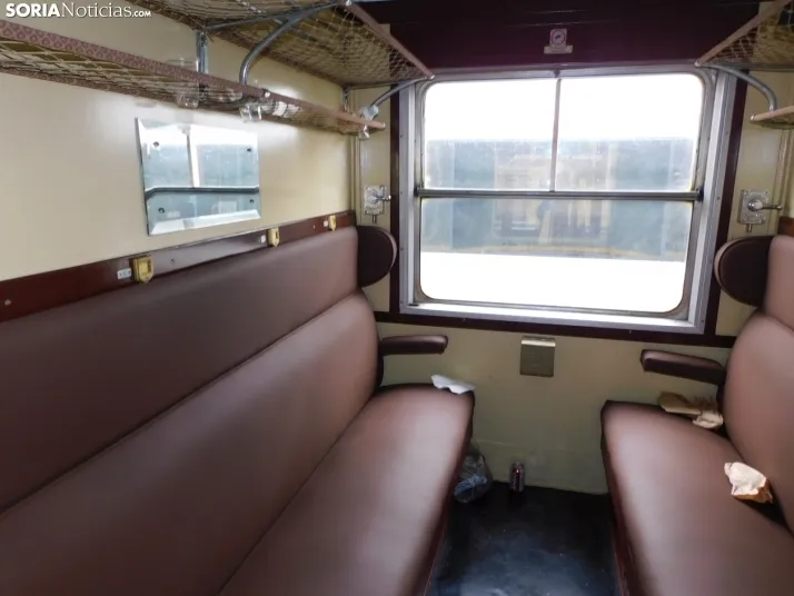 Fotos: 500 pasajeros llegan a Soria procedentes de Madrid y Zaragoza en un tren con m&aacute;s de 100 a&ntilde