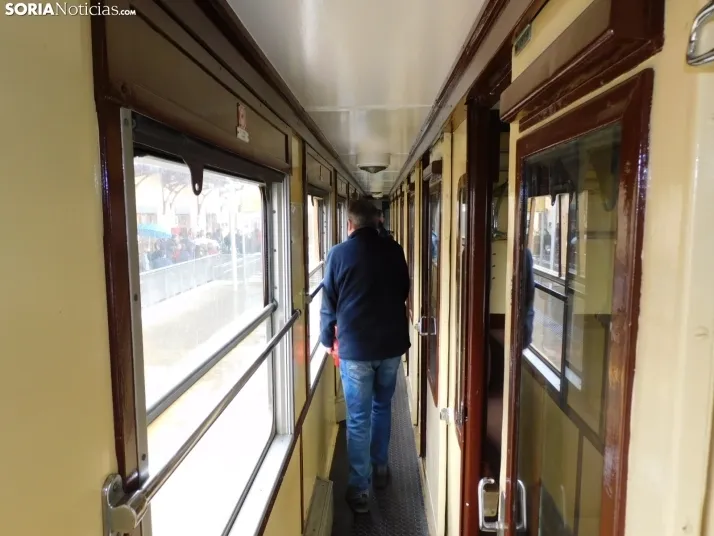 Fotos: 500 pasajeros llegan a Soria procedentes de Madrid y Zaragoza en un tren con m&aacute;s de 100 a&ntilde