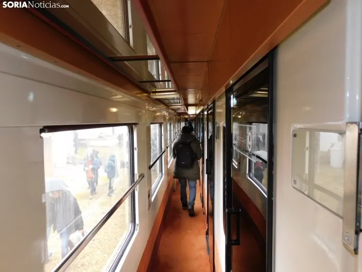 Fotos: 500 pasajeros llegan a Soria procedentes de Madrid y Zaragoza en un tren con m&aacute;s de 100 a&ntilde