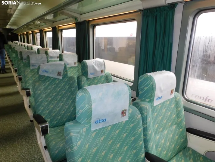 Fotos: 500 pasajeros llegan a Soria procedentes de Madrid y Zaragoza en un tren con m&aacute;s de 100 a&ntilde