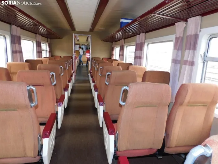 Fotos: 500 pasajeros llegan a Soria procedentes de Madrid y Zaragoza en un tren con m&aacute;s de 100 a&ntilde