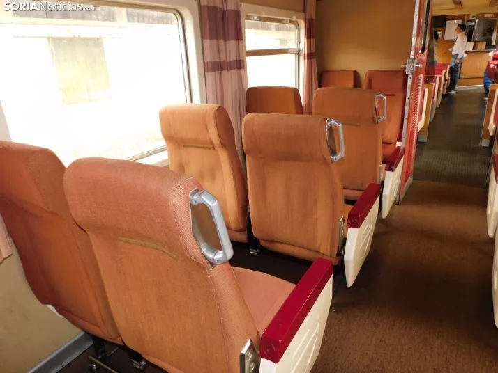 Fotos: 500 pasajeros llegan a Soria procedentes de Madrid y Zaragoza en un tren con m&aacute;s de 100 a&ntilde