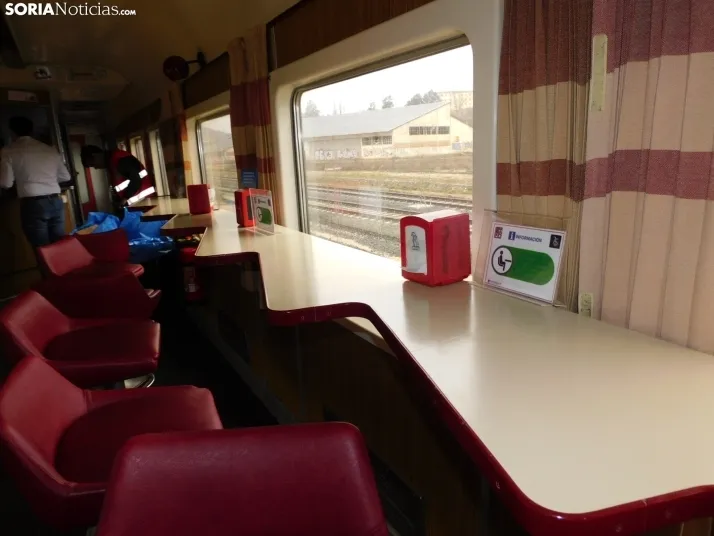 Fotos: 500 pasajeros llegan a Soria procedentes de Madrid y Zaragoza en un tren con m&aacute;s de 100 a&ntilde