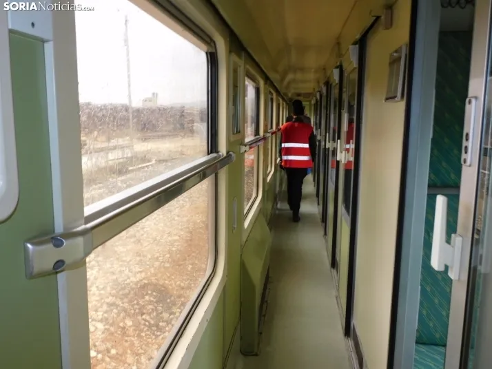 Fotos: 500 pasajeros llegan a Soria procedentes de Madrid y Zaragoza en un tren con m&aacute;s de 100 a&ntilde