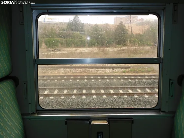Fotos: 500 pasajeros llegan a Soria procedentes de Madrid y Zaragoza en un tren con m&aacute;s de 100 a&ntilde