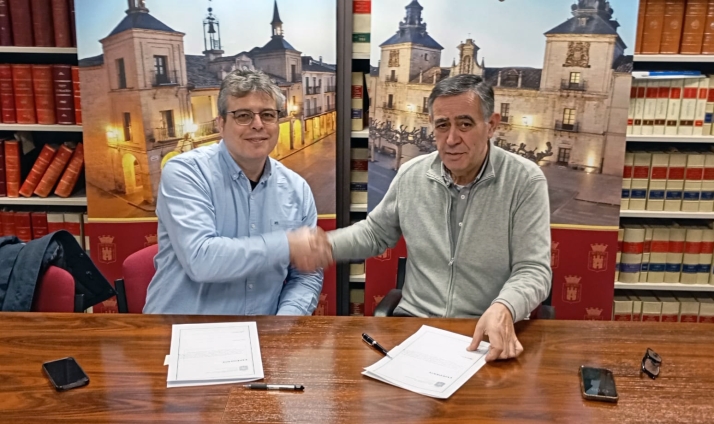 El Burgo brinda espacio en su oficina municipal para la asociación local de Profesionales del Turismo