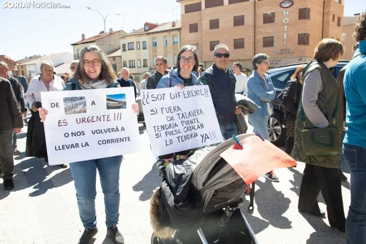 Manifestación por el puente