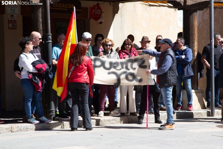 Manifestación por el puente