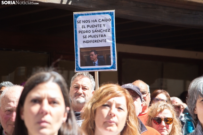 Manifestación por el puente