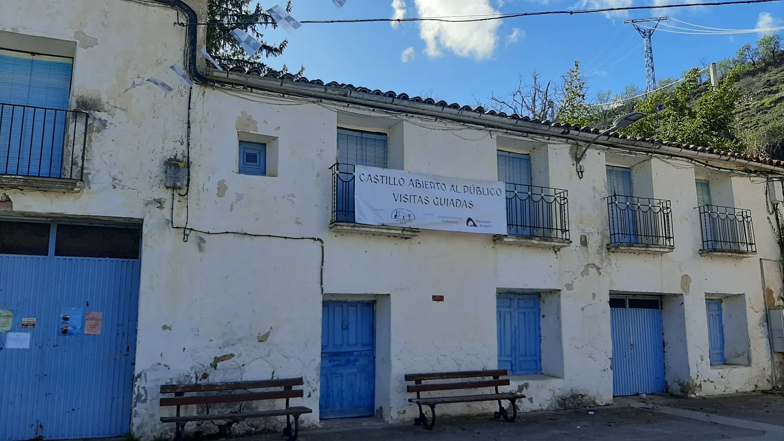 Foto 2 - El castillo de Vozmediano recibe 500 visitantes en su primera apertura al p&uacute;blico