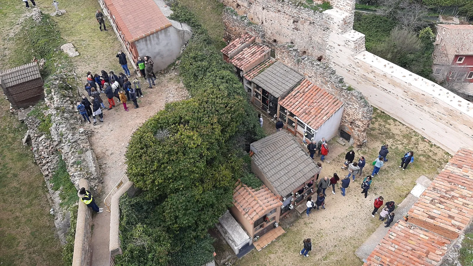 Foto 7 - El castillo de Vozmediano recibe 500 visitantes en su primera apertura al p&uacute;blico